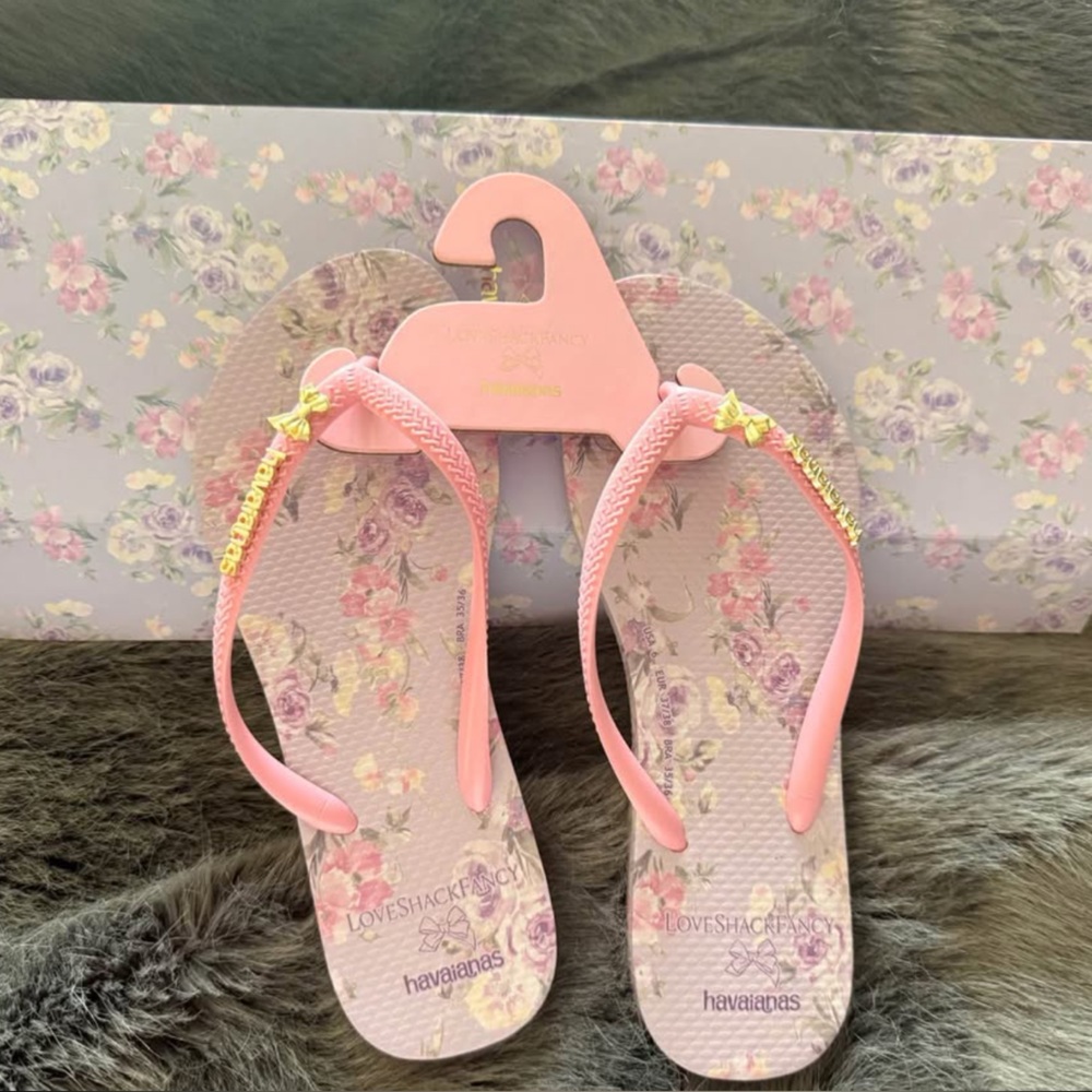 Love Shack Fancy/Havaianas Light Pink and Cream Flip Flops